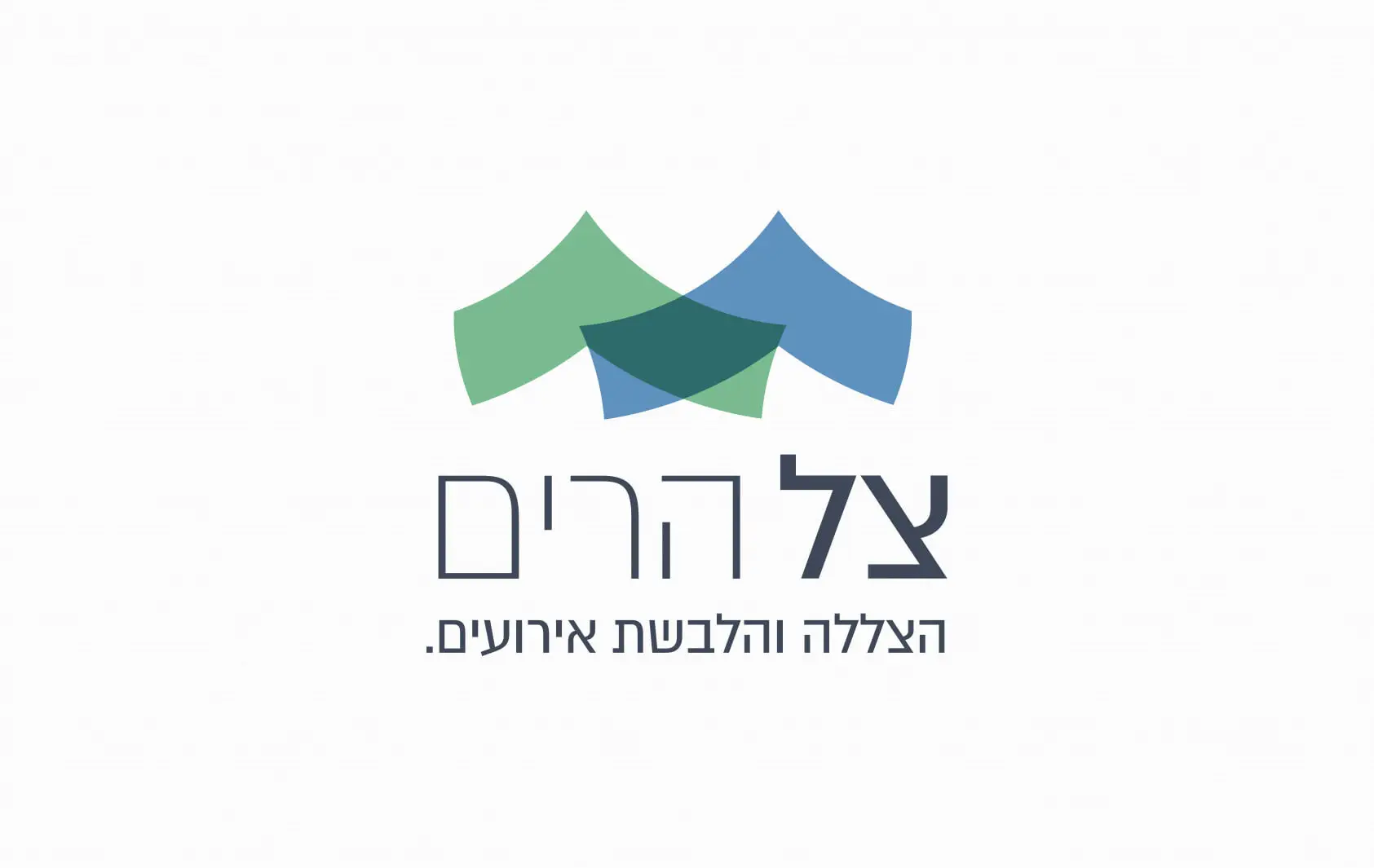לוגו צל הרים הצללה והלבשת אירועים עם איור אוהלים בגווני ירוק וכחול